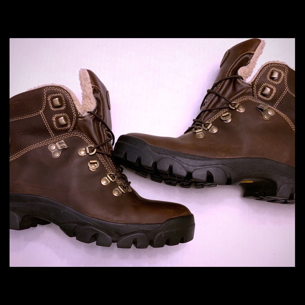 Men’s Timberland size 10M Vintage Lined Boots